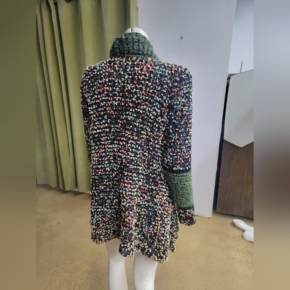 The Pyramid Collection - Knit Cardigan - Picture 4 of 5